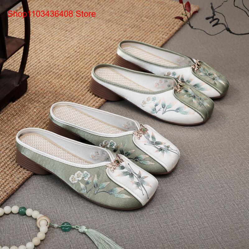 Ethnic Style - Nuove pantofole ricamate per la casa,
